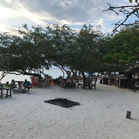 The Exile Sunset Bar & Bungalow Gili Trawangan Extérieur photo