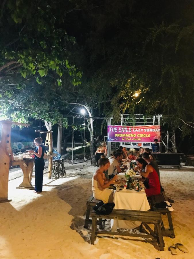 The Exile Sunset Bar & Bungalow Gili Trawangan Extérieur photo